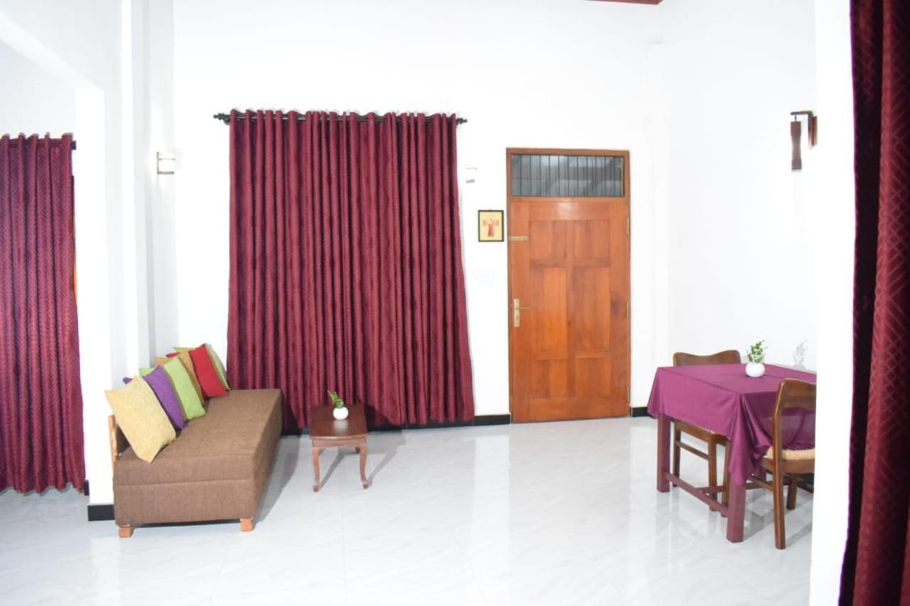 The Alexis'S Guest House Negombo Eksteriør bilde